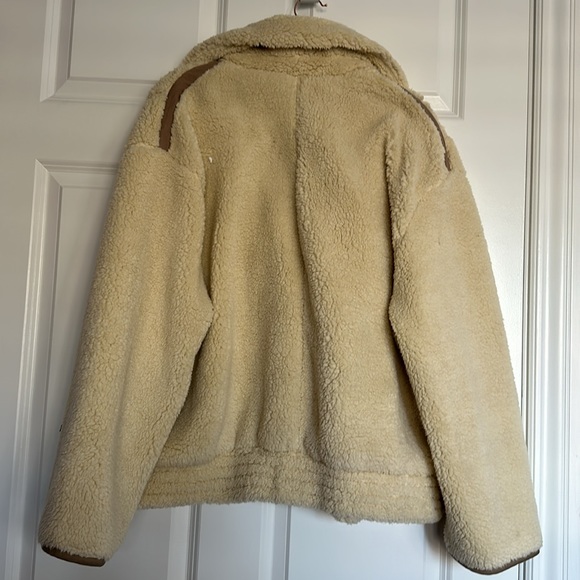 Free people - Picture 3 of 3